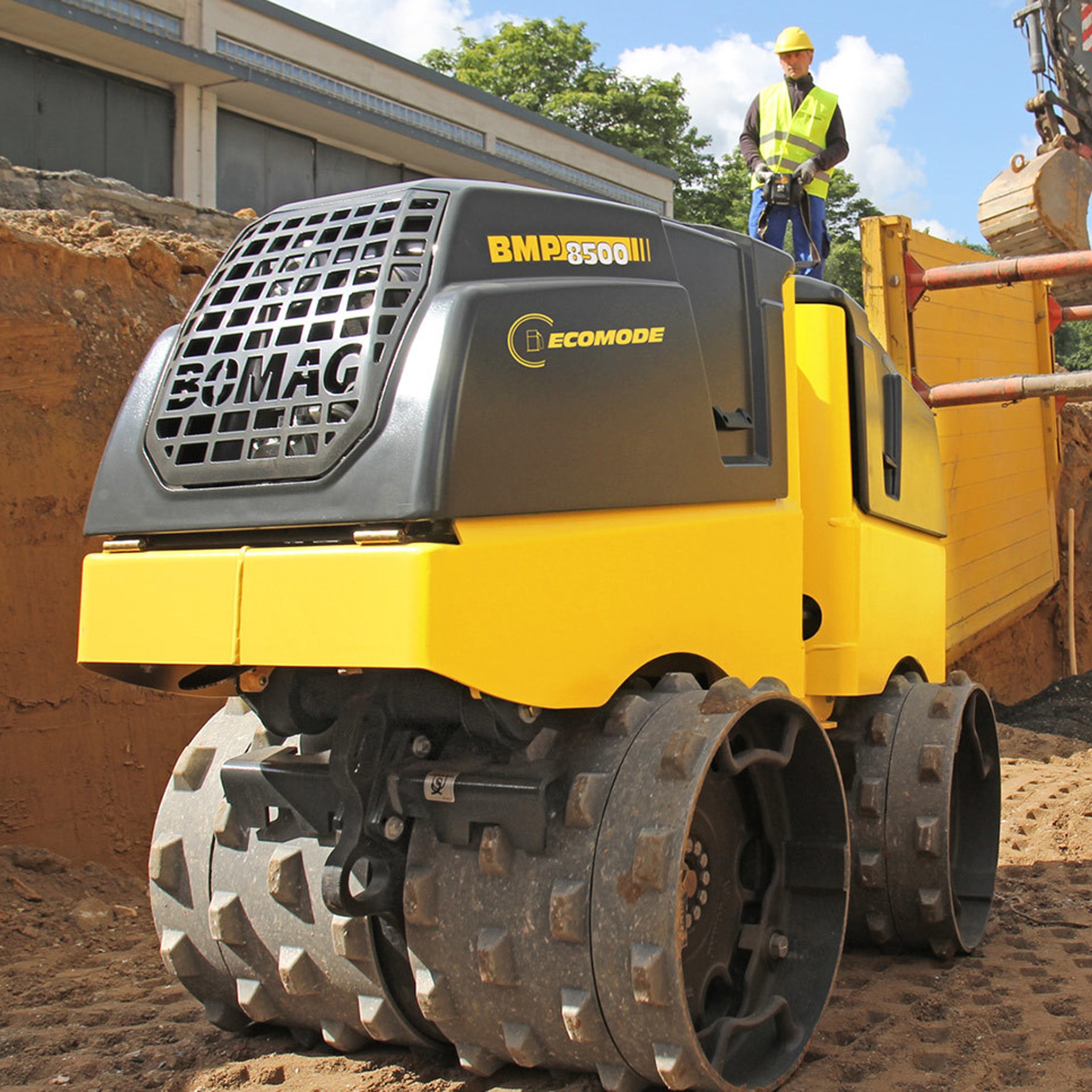 Walec okołkowany Bomag BMP 8500 Kubota - Image 4