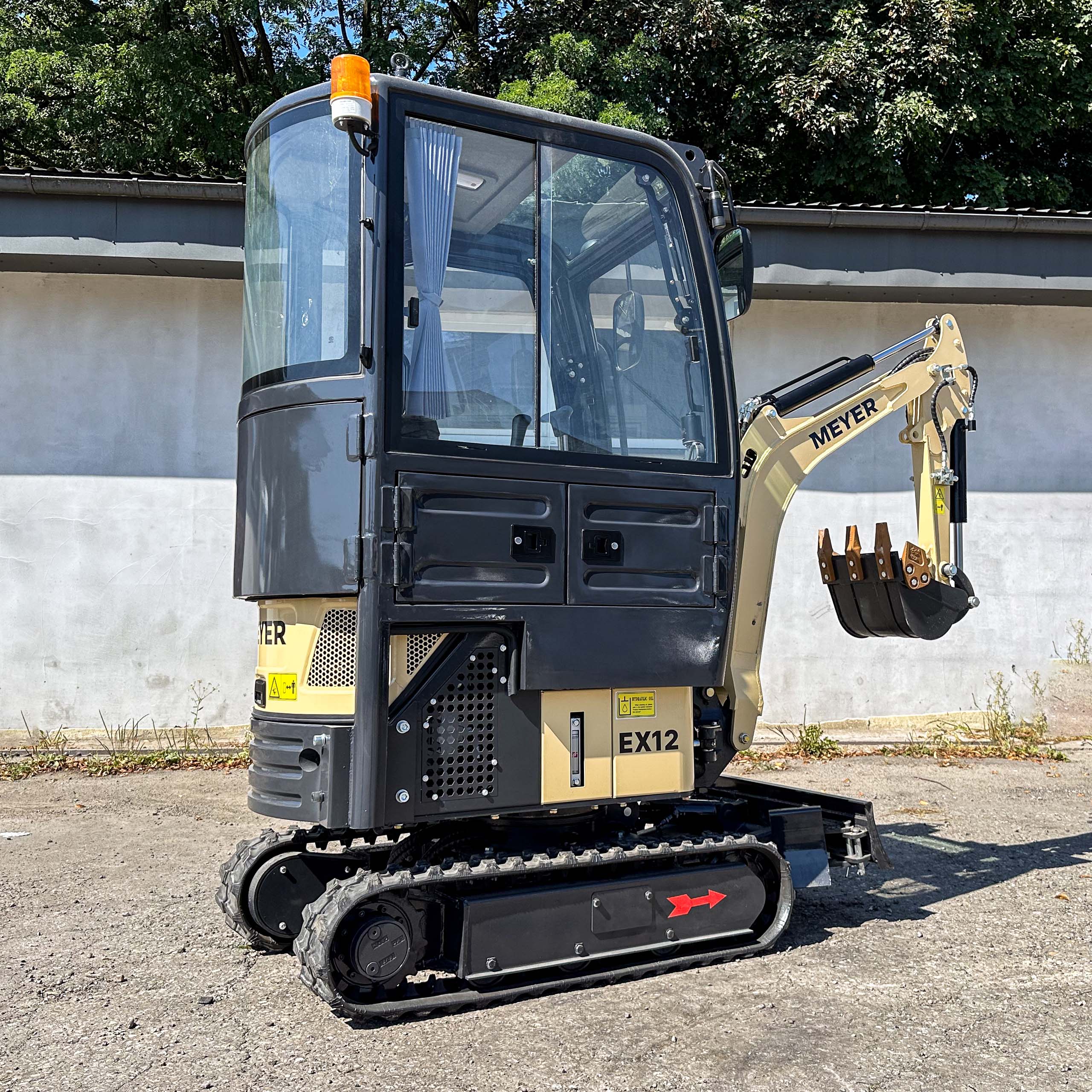 Minikoparka gąsienicowa MEYER EX12 z kabiną (rozsuwane gąsienice + skrętne ramię + joystick) - Image 5