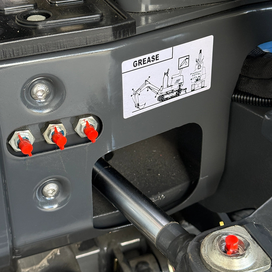 Minikoparka gąsienicowa Meyer EX7 PRO (skrętne ramię + silnik Loncin) - Image 16