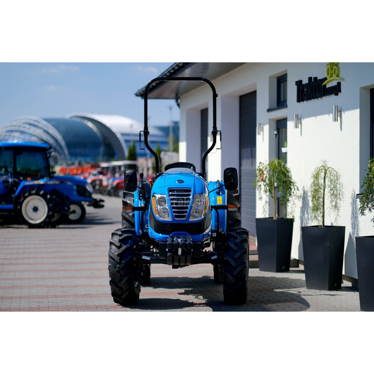 Tractor LS MT 3,50 HST 4X4 47 KM - obrazek 6